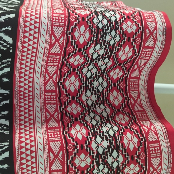 Apt.9 Flowy Summer Tunic Top L Black Red White - Picture 5 of 13